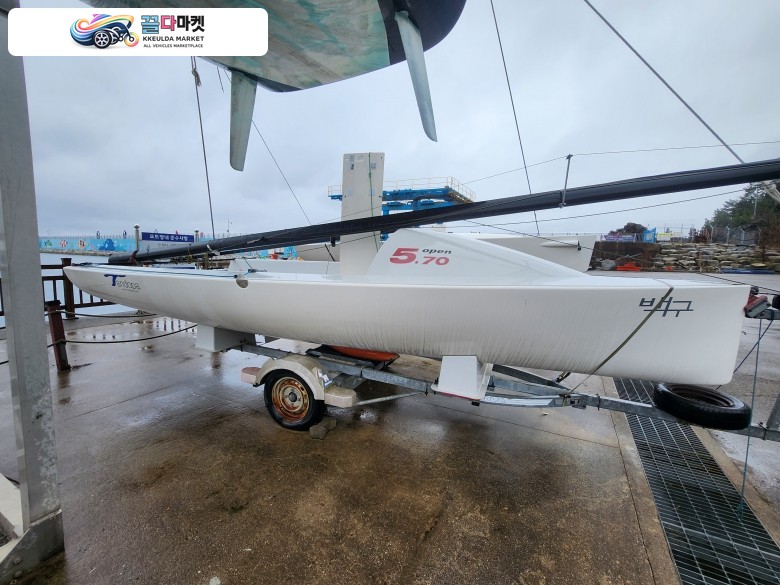 수입기타 세일요트 2009년식 [가비마린]OPEN5.70 SAILING YACHT(KEEL BOAT)