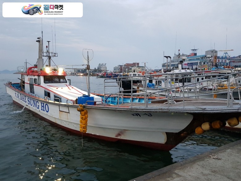 국산기타 어선 2001년식 01년식 낚시배 9.77톤 720마력(대우) 어장관리선 판매합니다 군산 비응항 