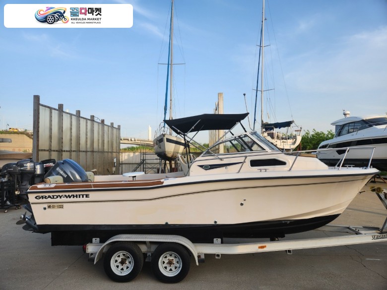 그래디화이트 씨페얼 228 WA 2004년식 [보트맥스] 그래디화이트 SEAFARER 226