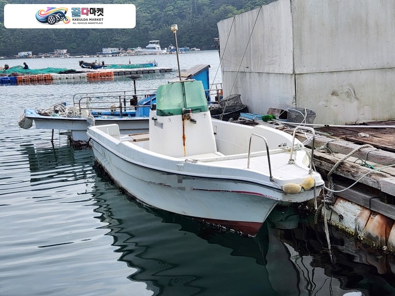 국산기타 낚시보트 2010년식 22피트 레저선(레저등록/엔진은 별도관리) 판매합니다..