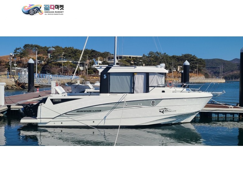 베네토 바라쿠다 2019년식 급 매2019 BENETEAU BARRACUDA 8 준신품 판매합니다.