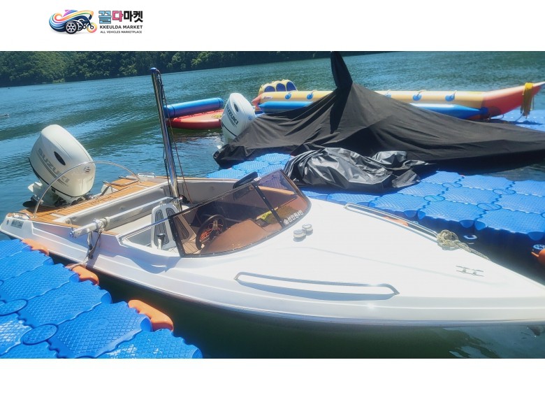 국산기타 레져형보트 2018년식 스즈키 선외기 175마력(전자식)