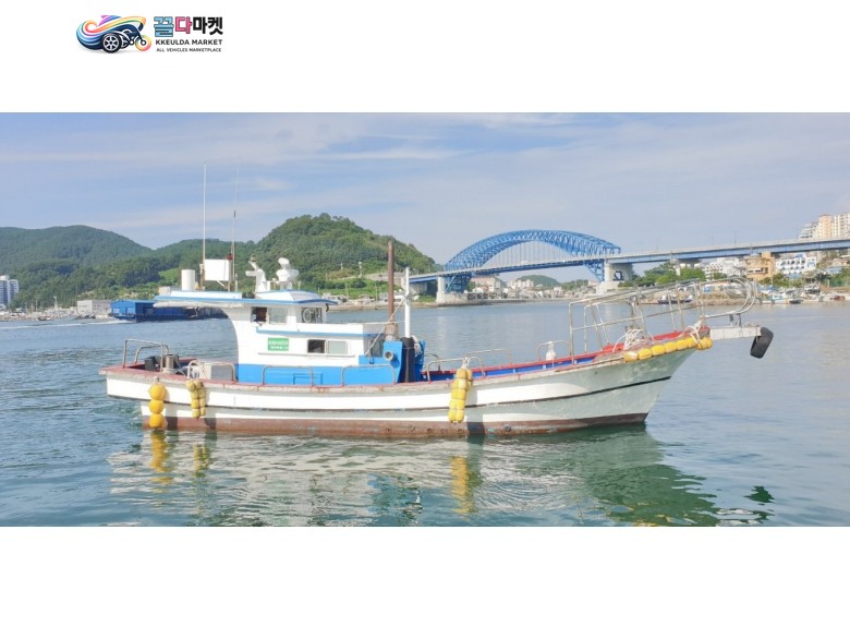 국산기타 어선 2010년식 경남 3.25톤 연안복합허가 어선 판매합니다.