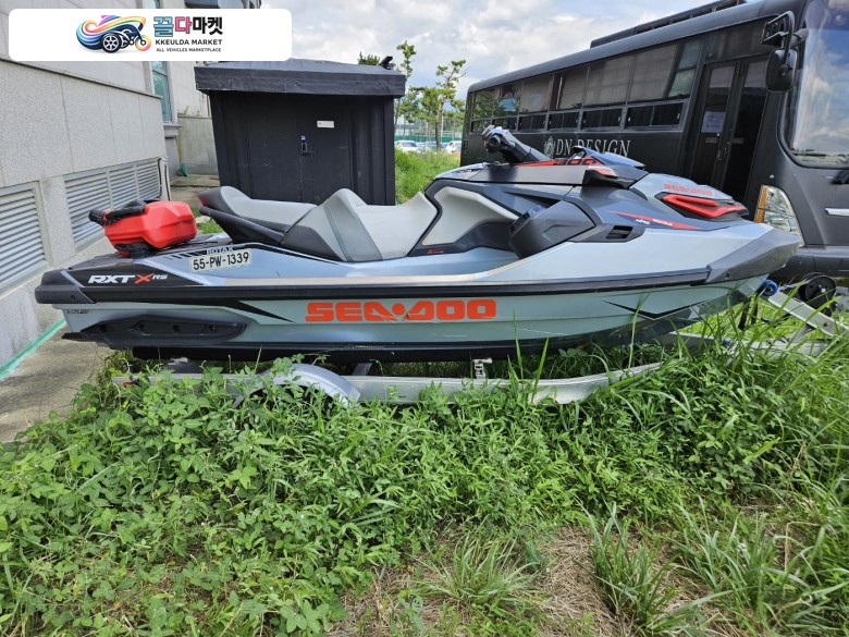 씨두 RXT X 300 2018년식  RXT300판매합니다.언제든 전화주세요