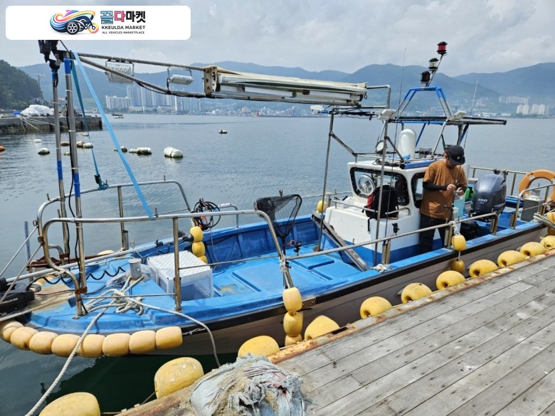 국산기타 어선 2022년식 경남 1.83톤 연안복합허가 낚시어선 판매합니다.