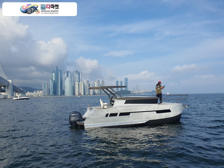 IGE 듀오 캠퍼 28 2024년식 급매 Duo Yachts 듀요캠퍼 28 -캠핑 낚시 숙박 다목적 보트 입니다!