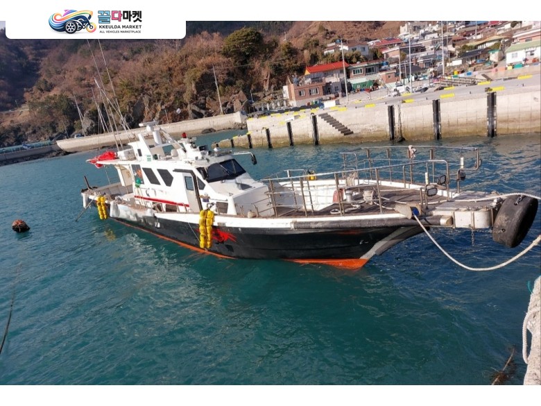 국산기타 어선 2022년식 전남 9.77톤 연안복합허가 낚시어선 판매합니다.