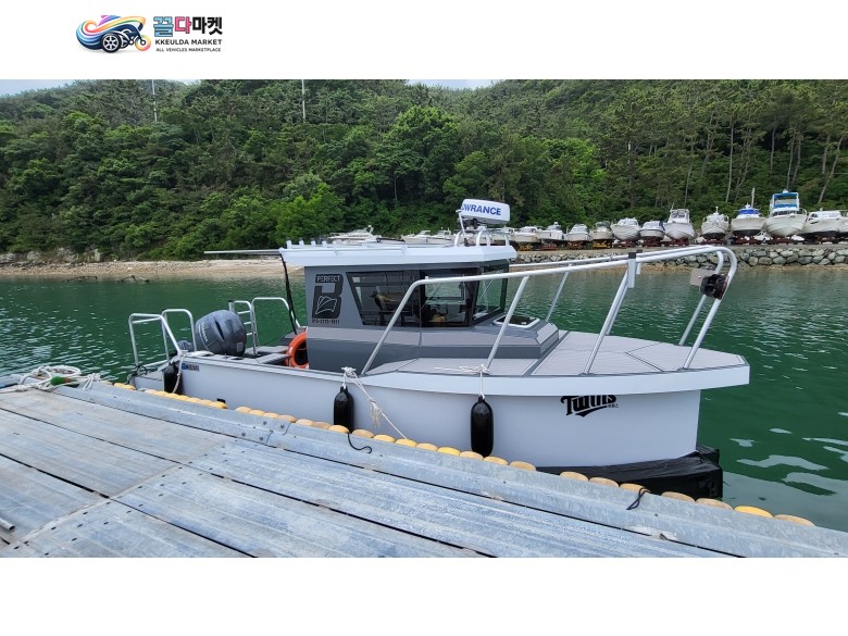 국산기타 낚시보트 2024년식 국내제조 알루미늄 포세이돈 720 모델 퍼펙트보트 24ft급