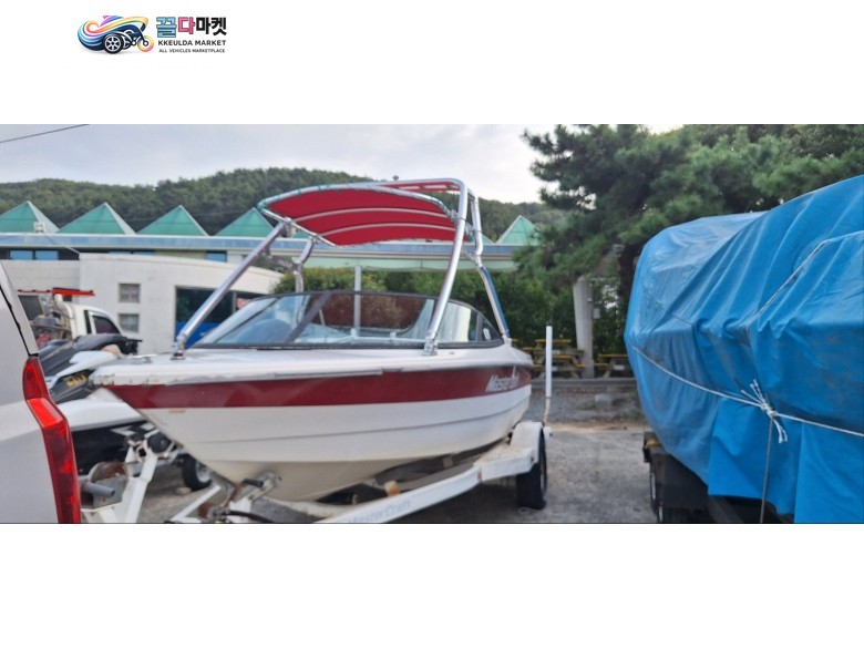 마스터크래프트 프로스타 2006년식 마스터 크래프트 프로스타 310마력 정품 트레일러 예강타워 비미니탑
