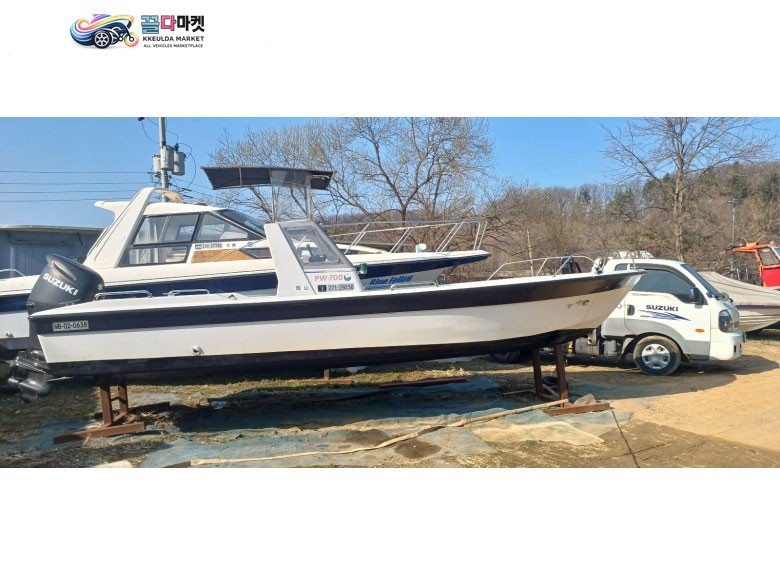 닛산 PW 700 1998년식 (가격인하) 닛산 PW700 낚시보트 팝니다. (UF23 타잎)