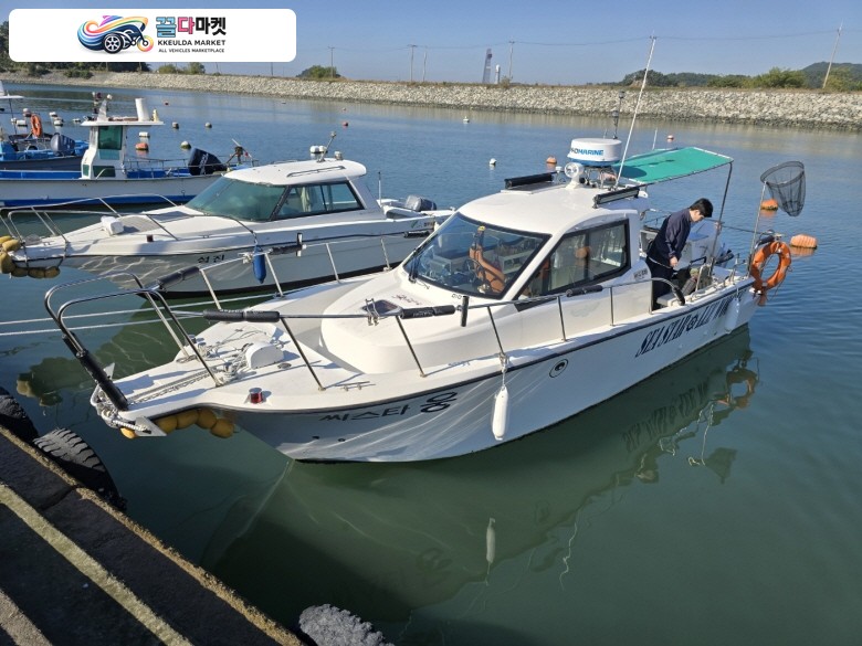 마스터마린 TS 260 2023년식 스포츠피싱 보트 팝니다. 8.9m