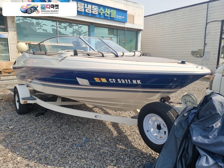 베이라이너 185 카프리 1994년식 베이라이너 카프리 선내기
