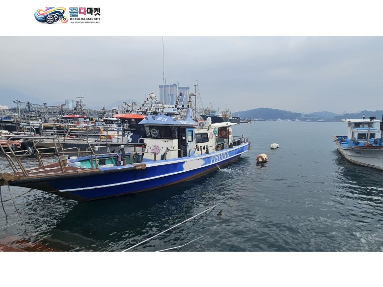 국산기타 어선 2019년식 2019년식 4.22톤 최상의 컨디션 낚시배 
