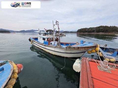 국산기타 어선 1998년식 어장관리선 3.93톤 판매합니다. (전국가능.선적증서있음)