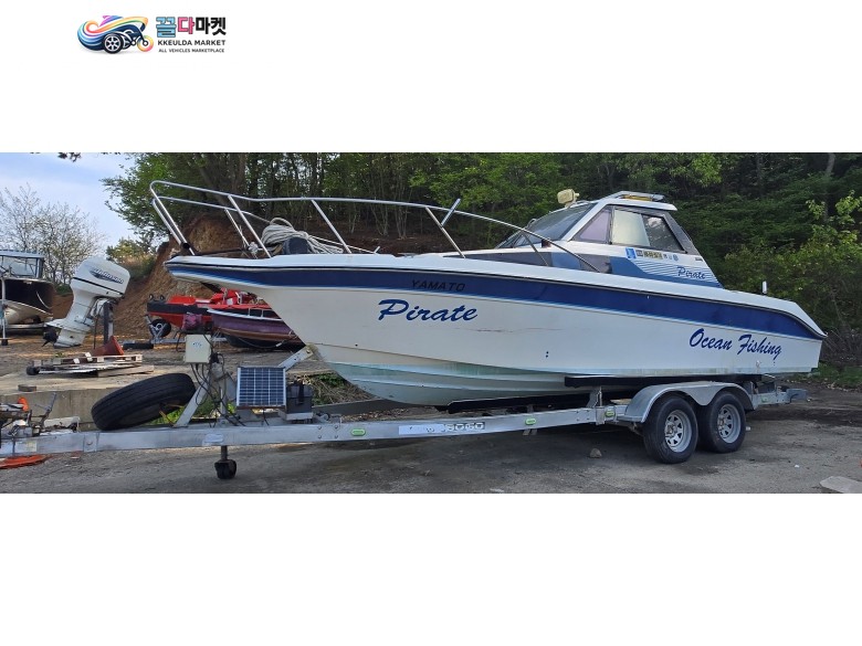 야마하 F-26 1999년식 FR24피트 7.6M 6인등록 2싸이클 175마력 팝니다. < 카드 가능 >