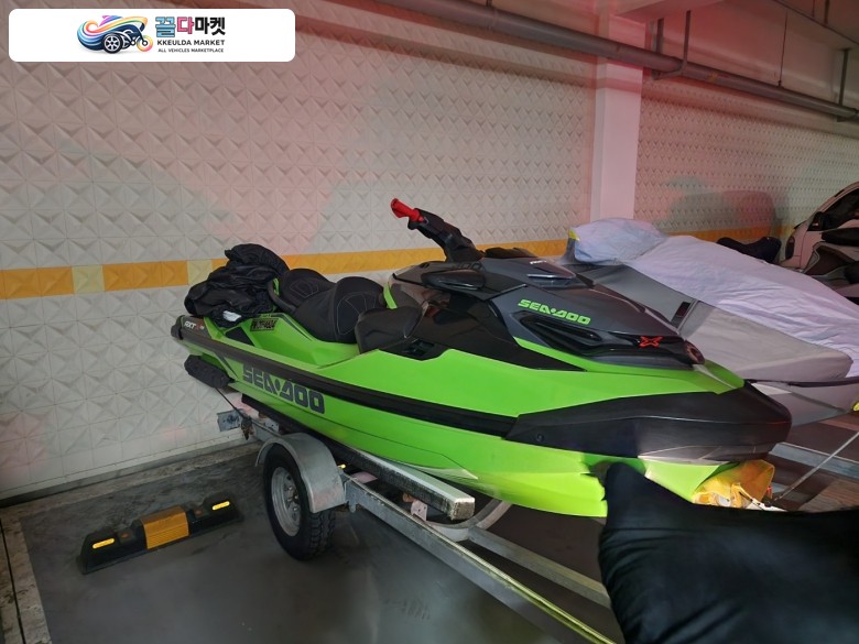 씨두 RXT X 300 2020년식 씨두 rxt300 20년식 캘리포니아그린 판매합니다