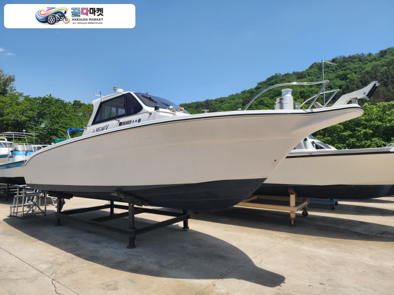 미쯔비시 MS-24 2000년식 미쯔비시 MS24 엔진 야마하 4싸이클 130마력 판매합니다.