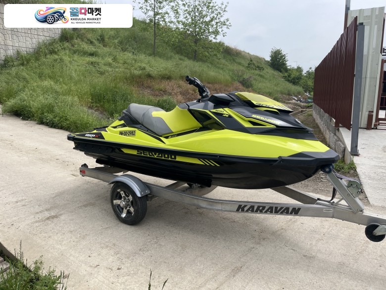 씨두 RXT X 300 RS 2018년식 rxp300 판매합니다