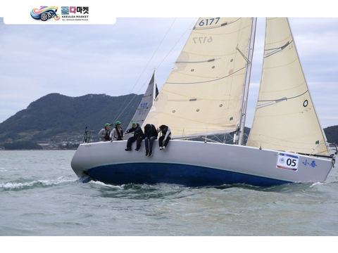 수입기타 세일요트 1994년식 CAPE35 호주제 35피트 레이싱크루저 급매