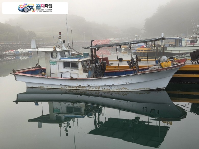 국산기타 어선 2000년식 경남 2.57톤 연안통발허가 어선 판매합니다.