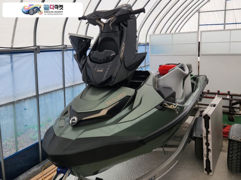 씨두 GTX LTD 300 SS 2023년식 23년식 새것같은 300 GTX리미티드 팝니다. 