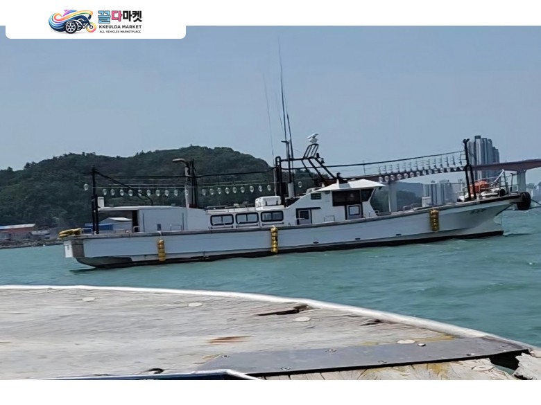 국산기타 어선 2020년식 전남 9.77톤 연안복합허가 낚시어선 판매합니다.