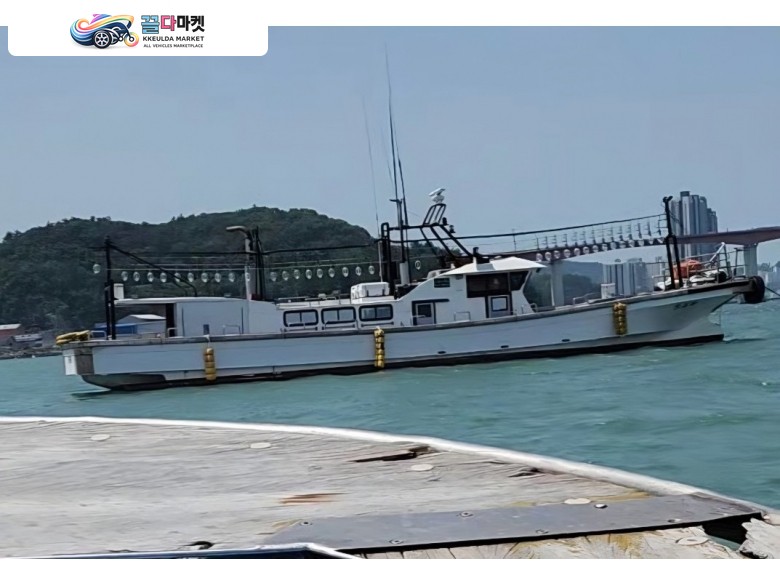 국산기타 어선 2020년식 전남 9.77톤 연안복합허가 낚시어선 판매합니다.