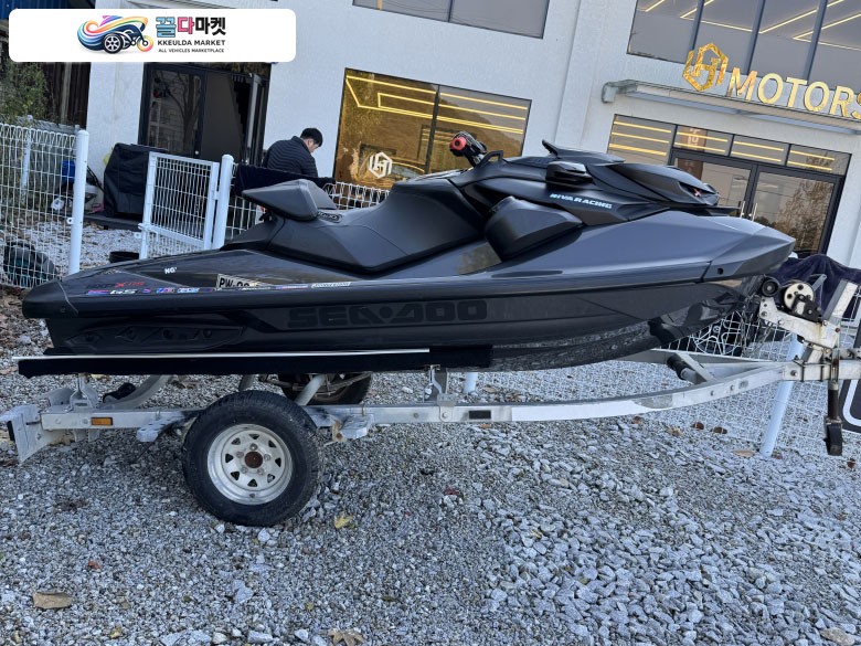 씨두 RXP X 300 RS 2022년식 45시간 22년식 블랙2인승 제트스키 판매합니다 