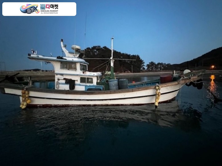 국산기타 어선 2003년식 경남 4.18톤 복합.자망.새우조망 허가 어선 판매합니다.