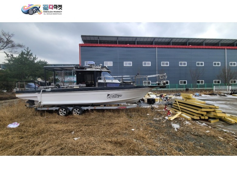 닛산 CF 760 2000년식 연해구역 허가받은 보트 판매합니다.