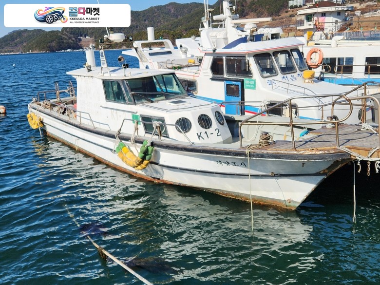 국산기타 작업선 2000년식 4.97톤 어장관리선 (낚시선 및 기타 어선 활용) 판매합니다..