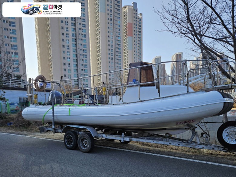 신신마린 콤비보트 2014년식 콤비보트 frp 25피트 입니다