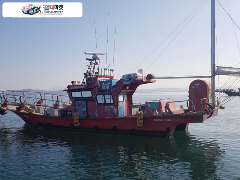 국산기타 어선 2017년식 연안 자망 복합 5.5톤 선외기 300마력 투윈 판매합니다