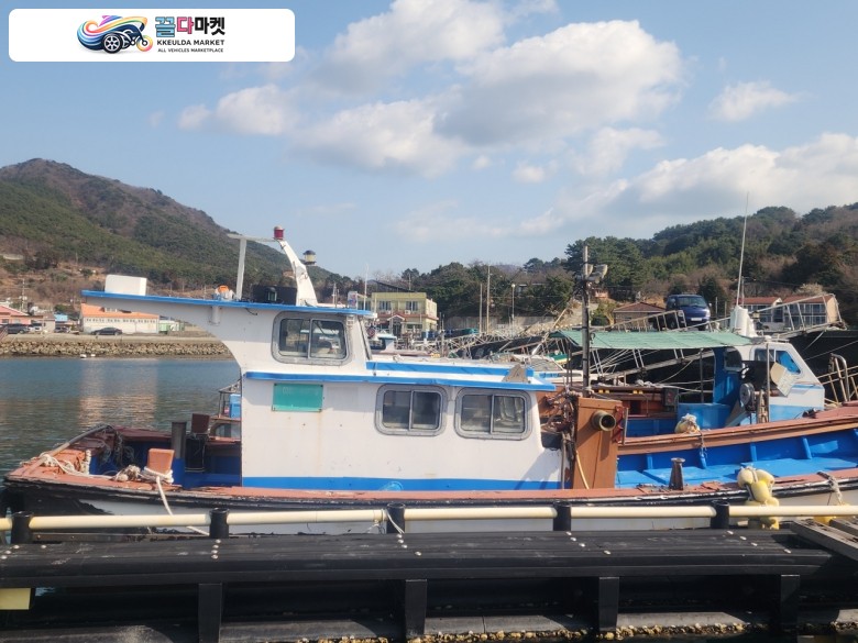 국산기타 어선 1998년식 경남 3.89톤 연안복합허가 어선 판매합니다.