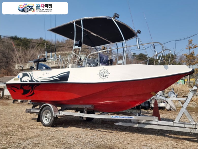 국산기타 낚시보트 2018년식 스타마린 550 frp 스즈끼4사이클115마력 신품컨디션 보트 판매합니다