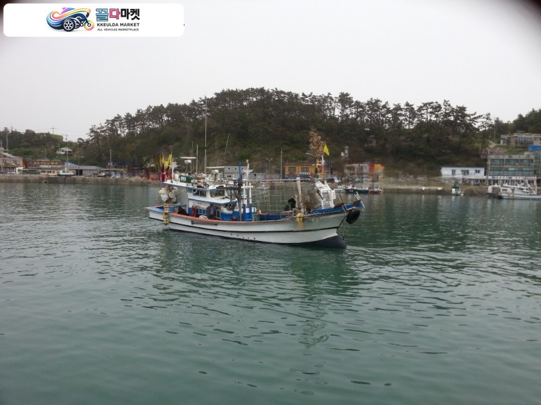 국산기타 어선 2000년식 충남 5.31톤 복합+통발+자망허가 어선 판매합니다.