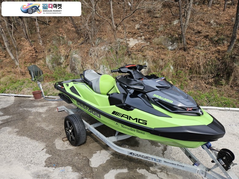 씨두 RXT X 300 RS 2020년식 씨두 RXT-X 300 관리 잘된 제트스키 판매 합니다.........