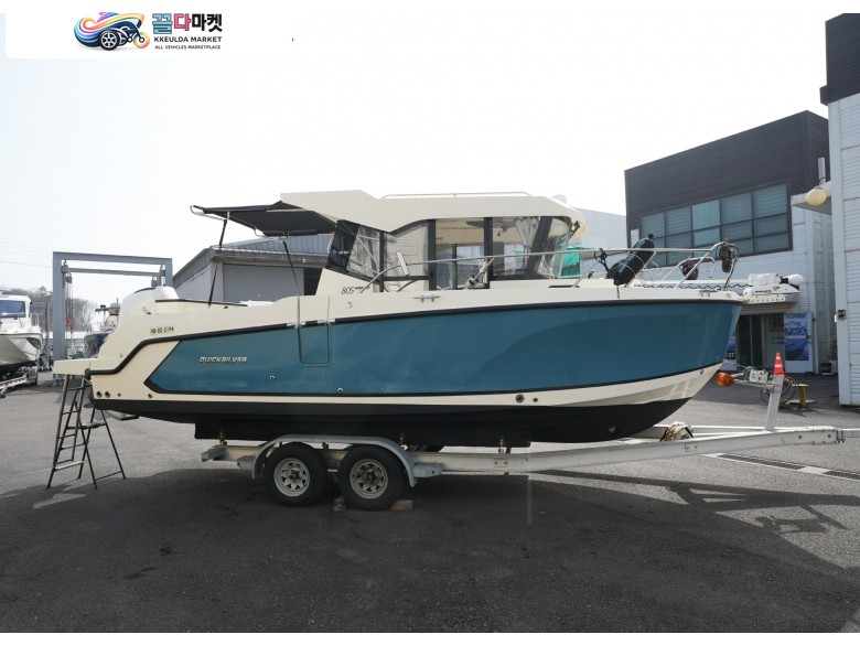 퀵실버 805 파일럿 하우스 2023년식 유럽 인기 파일럿하우스 보트,  2023년형 퀵실버 805 PILOTHOUSE [스타보트]