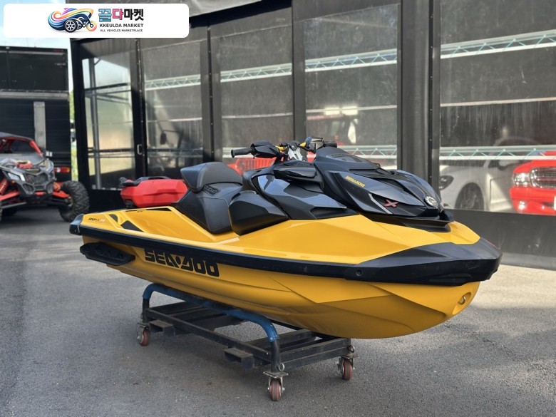 씨두 RXP X 300 RS 2021년식 2021 씨두 RXP300 트레일러포함 특A급 매물. 34시간 중고판매