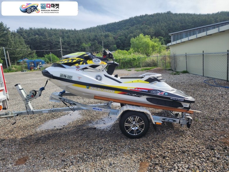 씨두 RXP X 300 RS 2017년식 2017년식 RXP X 300 177시간 운행