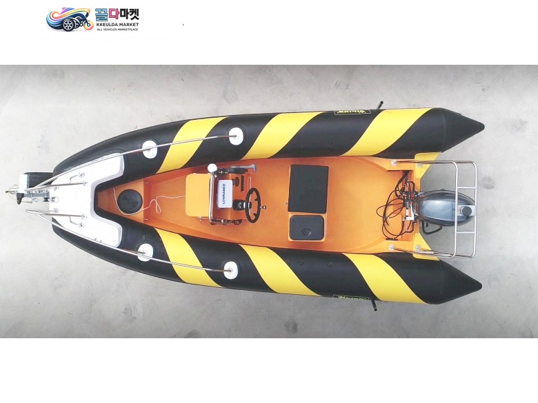 수입기타 콤비보트 2025년식 바이킹460 신품 2대만 할인판매합니다.