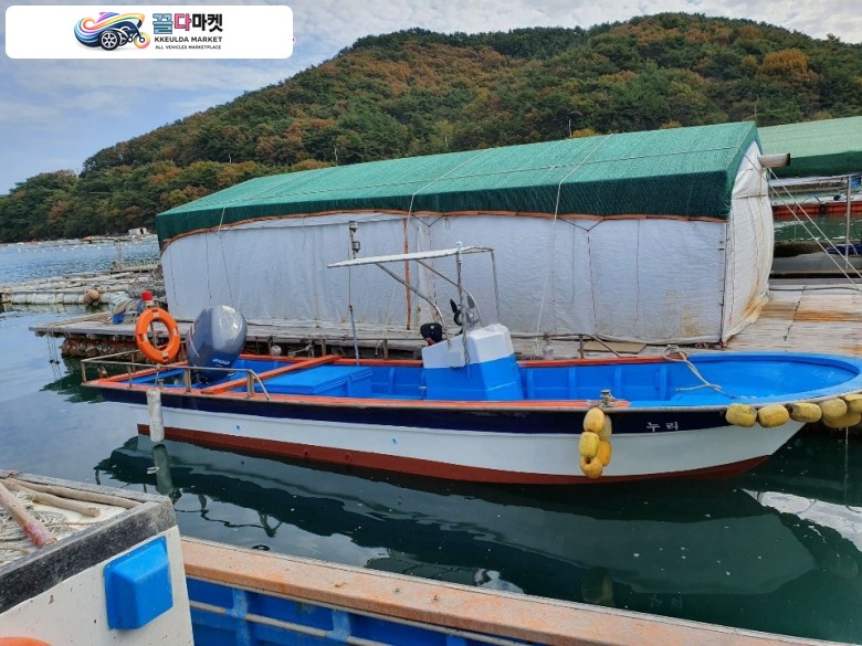국산기타 낚시보트 2004년식 낚시보트 26피트 야마하 200hp 1.06톤