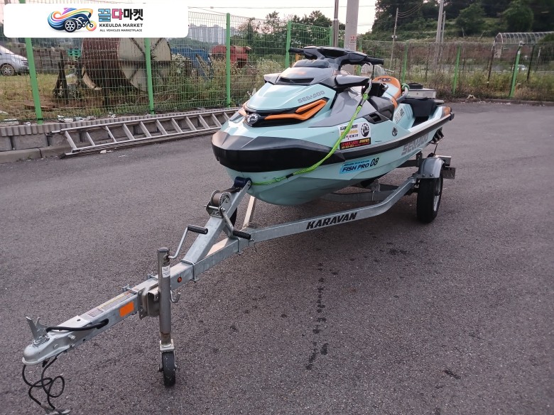 씨두 WAKE PRO 230 2022년식 씨두 웨이크프로230(트레일러포함)팝니다
