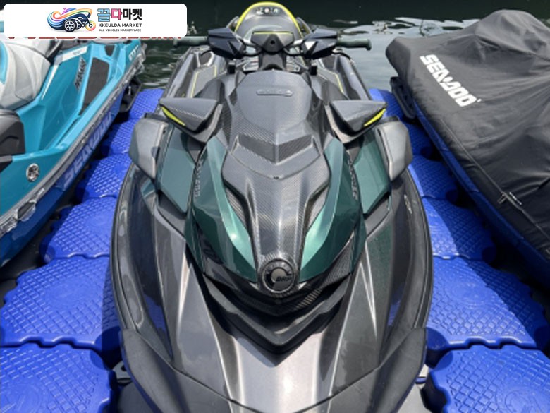 씨두 RXP X 300 RS 2023년식 23년 RXP-300 APEX 한정판 팝니다. 민물주행 상태최상!