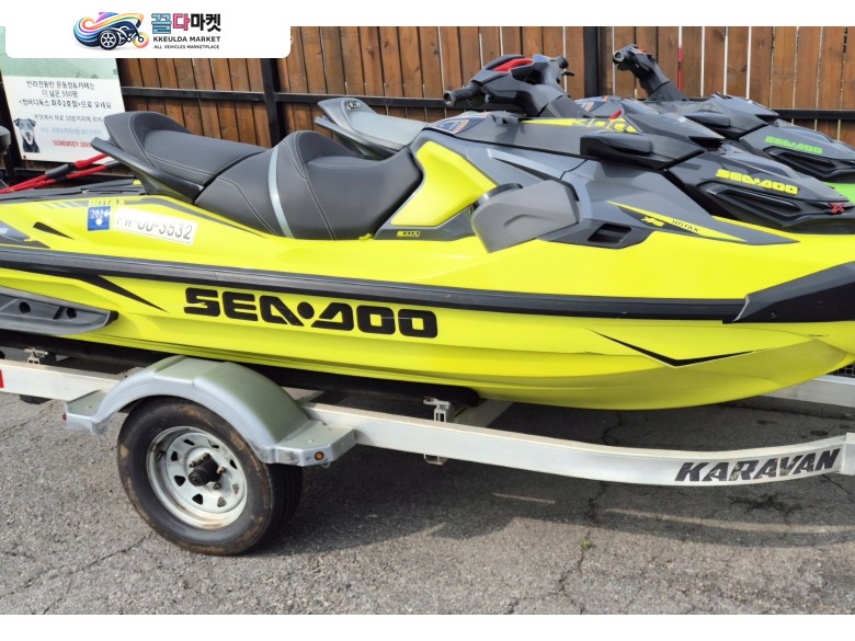씨두 RXT X 300 RS 2019년식 rxt x300rs 19년식 형광색 판매