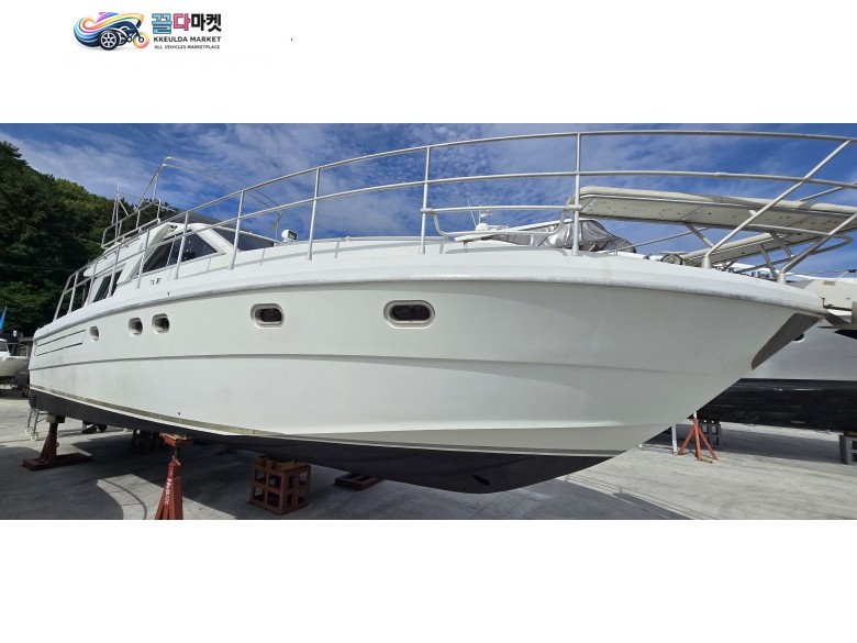 수입기타 크루즈보트 1989년식 이탈리아 라파렐리 스톰 43 판매합니다[마린맥스]