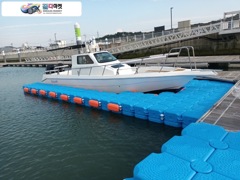 야마하 UF 33 2000년식 UF36 파워보트 판매합니다.