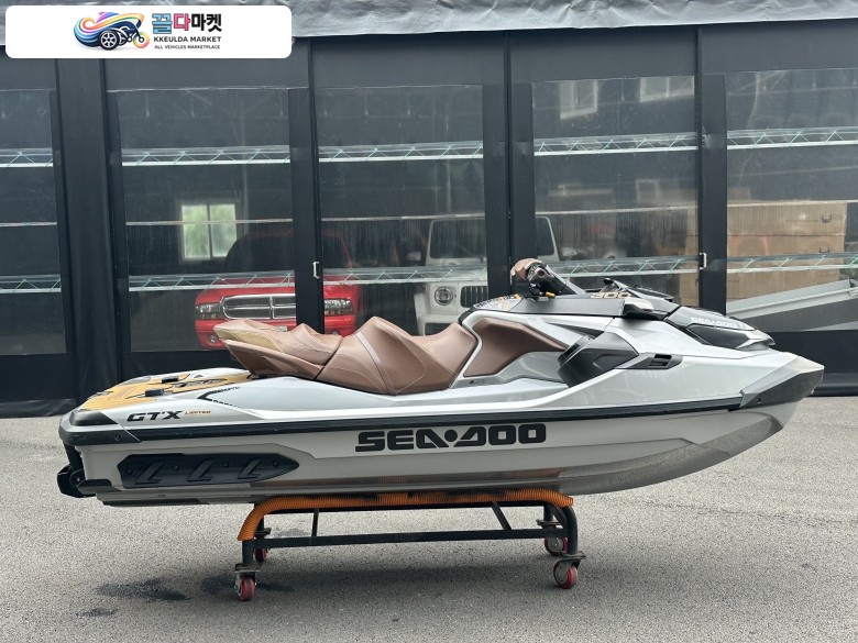 씨두 GTX 리미티드 2018년식 무상 AS 3개월 /중고제트스키 / 2018 씨두 GTX LTD 300 /최상위 모델 / 105시간