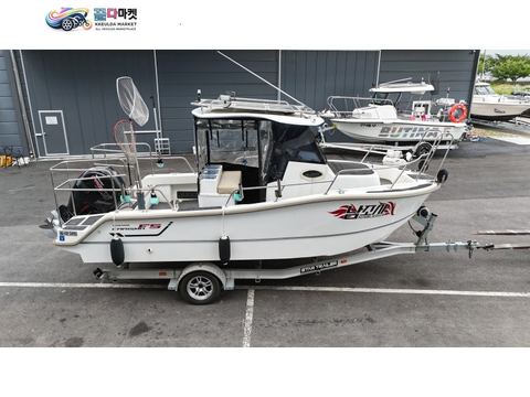 국산기타 낚시보트 2025년식 카리스마F5 25년 신형! 머큐리150마력 사용시간 42시간! 울테라가이드모터 + 로렌스HDS 12PRO 완전 풀옵션