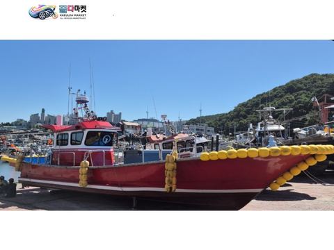 국산기타 어선 2024년식 낚시어선 3.00톤 선체만 판매합니다 . (허가제외.실제 5톤배 크기입니다.)